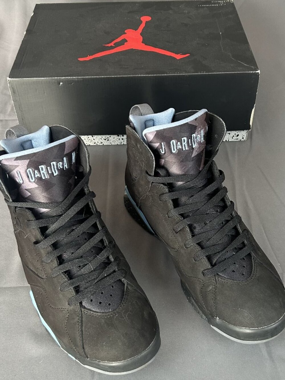 AIR JORDAN 7 RETRO CHAMBRAY WITH BOX CU9307-004 (SIZE 13)